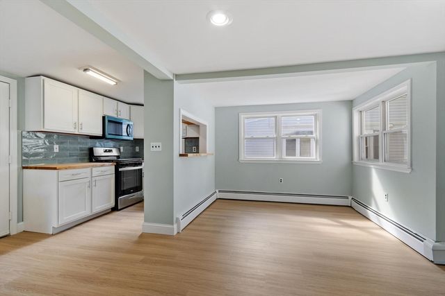 30 Hooper Rd, Dedham, MA 02026