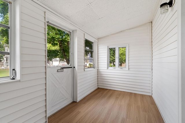 30 Hooper Rd, Dedham, MA 02026