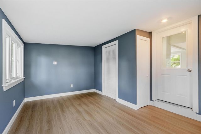 30 Hooper Rd, Dedham, MA 02026