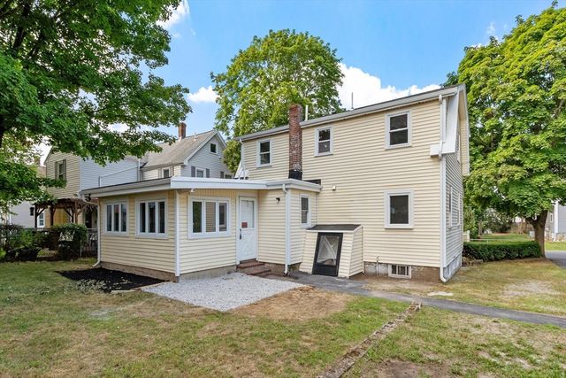 30 Hooper Rd, Dedham, MA 02026