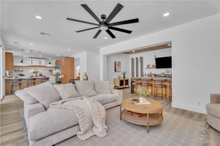 9336 Sienna Vista Drive, Las Vegas, NV 89117