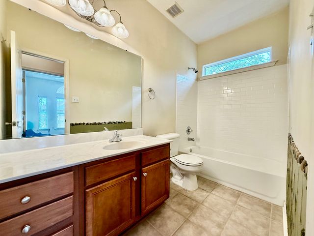 235 SUSANNE DR, Oakland, TN 38060