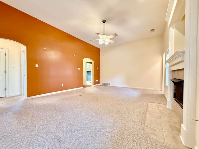 235 SUSANNE DR, Oakland, TN 38060