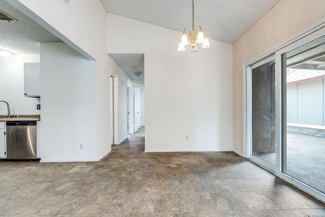 3309 Stoney Sq, San Antonio, TX 78247