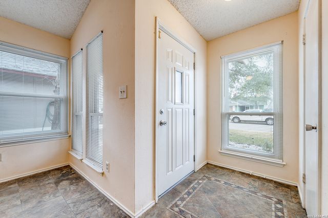 3309 Stoney Sq, San Antonio, TX 78247