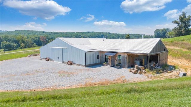 4148 Little Catawba Creek RD, Troutville, VA 24175