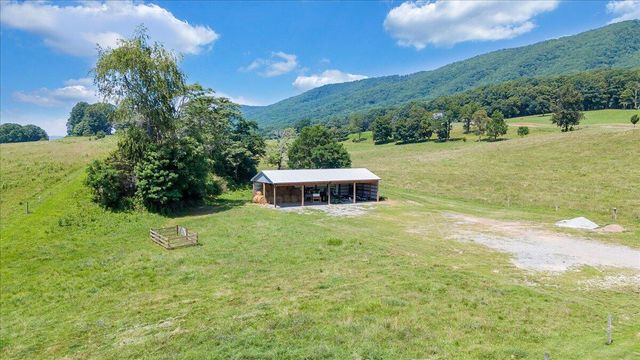 4148 Little Catawba Creek RD, Troutville, VA 24175