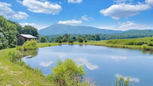 4148 Little Catawba Creek RD, Troutville, VA 24175
