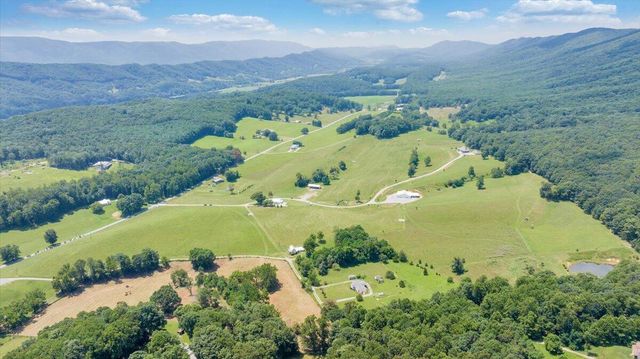 4148 Little Catawba Creek RD, Troutville, VA 24175