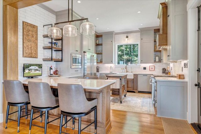 4148 Little Catawba Creek RD, Troutville, VA 24175