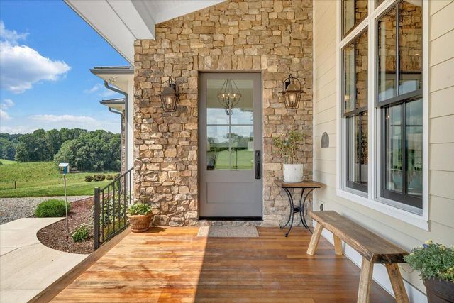 4148 Little Catawba Creek RD, Troutville, VA 24175