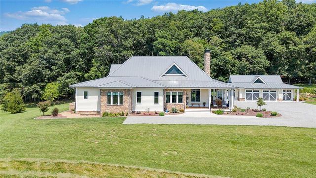 4148 Little Catawba Creek RD, Troutville, VA 24175