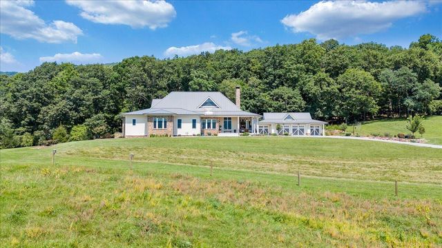 4148 Little Catawba Creek RD, Troutville, VA 24175