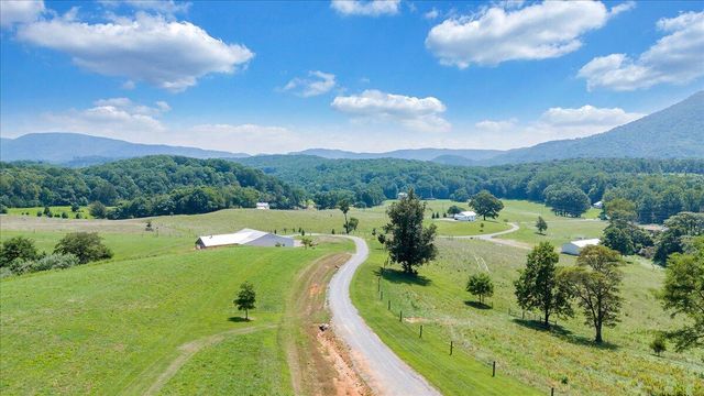 4148 Little Catawba Creek RD, Troutville, VA 24175