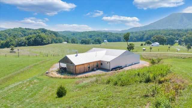 4148 Little Catawba Creek RD, Troutville, VA 24175