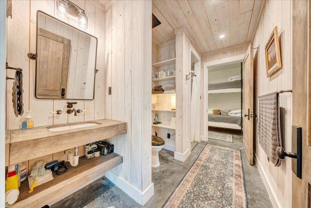 4148 Little Catawba Creek RD, Troutville, VA 24175