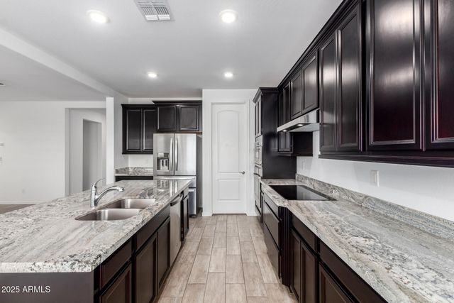 19951 W Glenrosa Avenue, Litchfield Park, AZ 85340