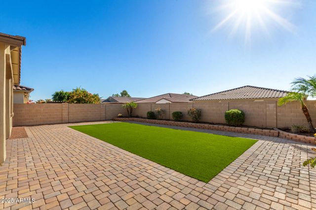 19951 W Glenrosa Avenue, Litchfield Park, AZ 85340