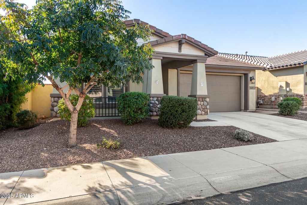 19951 W Glenrosa Avenue, Litchfield Park, AZ 85340