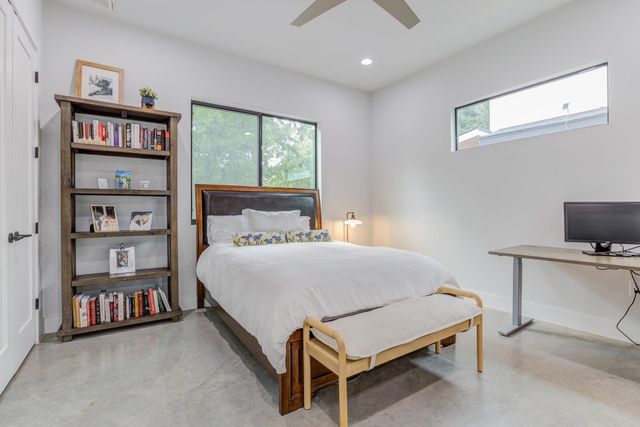 5520 Woodrow Ave 2, Austin, TX 78756