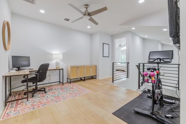 5520 Woodrow Ave 2, Austin, TX 78756