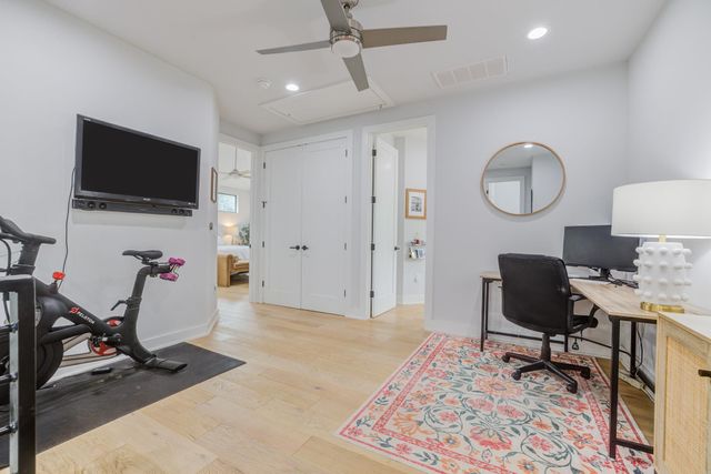 5520 Woodrow Ave 2, Austin, TX 78756