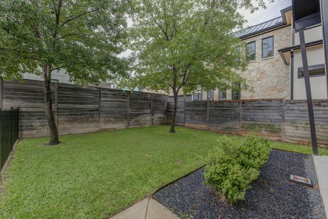 5520 Woodrow Ave 2, Austin, TX 78756