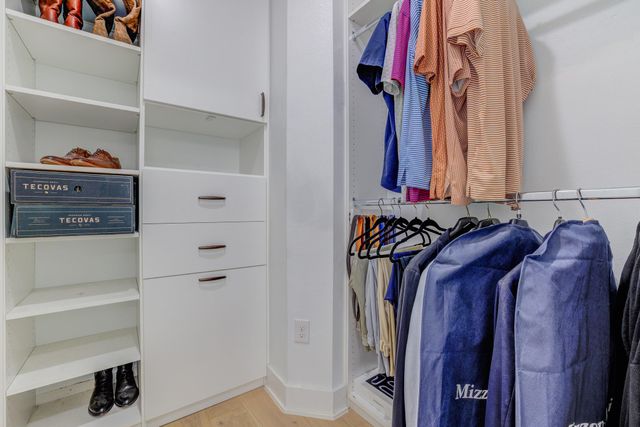 5520 Woodrow Ave 2, Austin, TX 78756