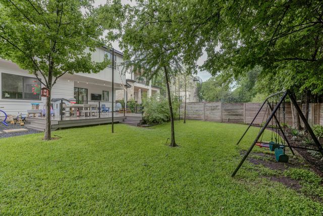 5520 Woodrow Ave 2, Austin, TX 78756