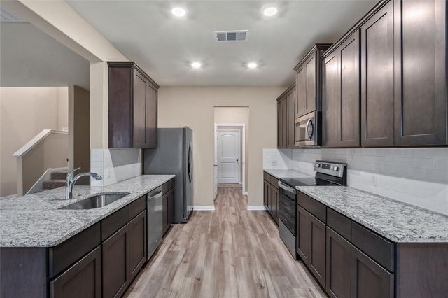 290 Moonstone Way, Princeton, TX 75407