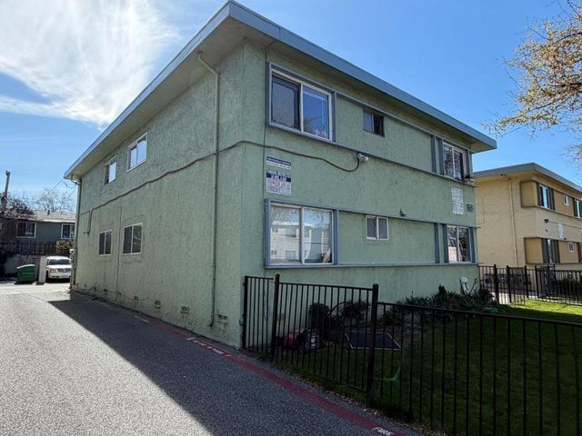 1352 Carnelian Drive, San Jose, CA 95122