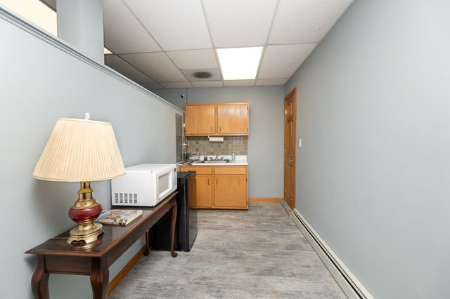 207 Hagman Rd 3H, Winthrop, MA 02152