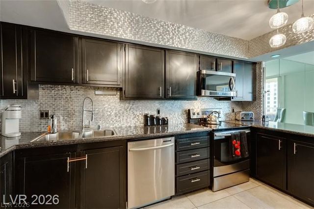 205 East Harmon Avenue 807, Las Vegas, NV 89169