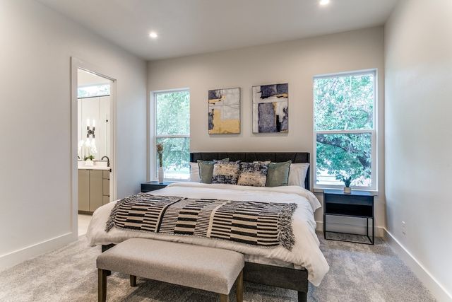 911 Muncie Avenue, Dallas, TX 75212