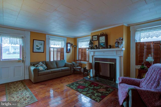 193 COCHRAN ST, Cochranville, PA 19330