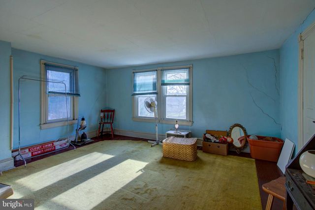 193 COCHRAN ST, Cochranville, PA 19330