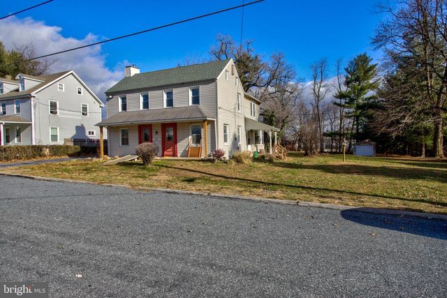 193 COCHRAN ST, Cochranville, PA 19330