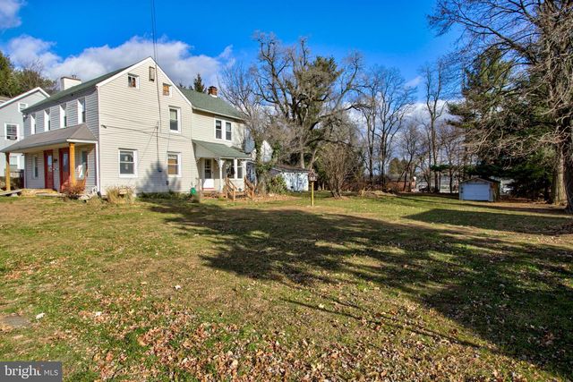 193 COCHRAN ST, Cochranville, PA 19330