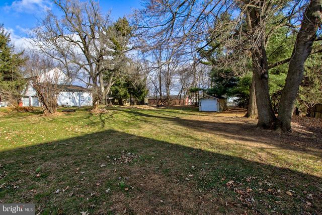 193 COCHRAN ST, Cochranville, PA 19330