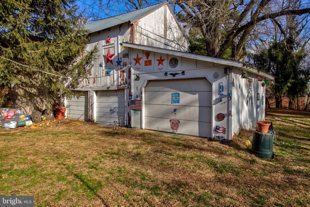 193 COCHRAN ST, Cochranville, PA 19330