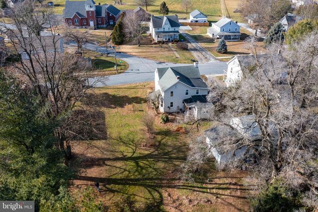 193 COCHRAN ST, Cochranville, PA 19330