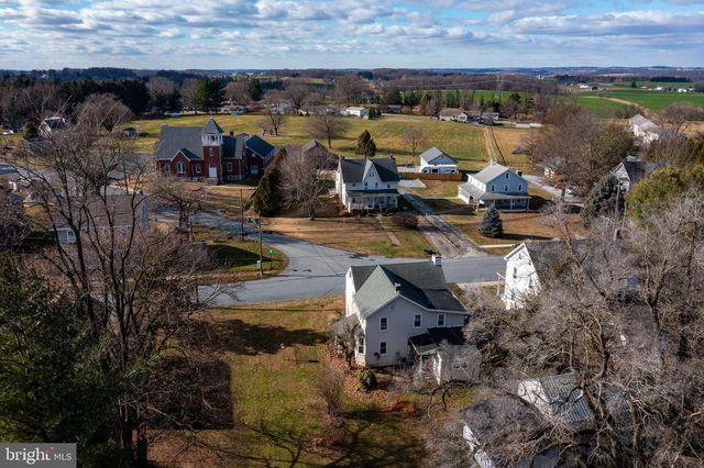 193 COCHRAN ST, Cochranville, PA 19330