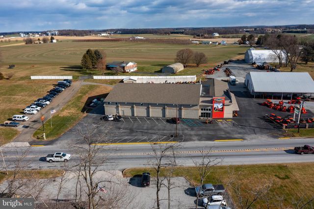 193 COCHRAN ST, Cochranville, PA 19330