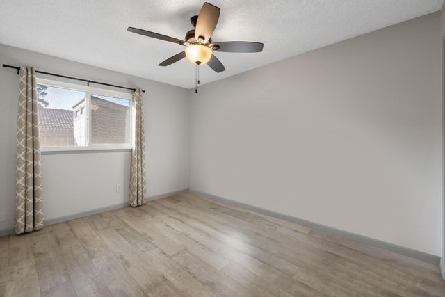 1047 S Pinkham Street, Visalia, CA 93292