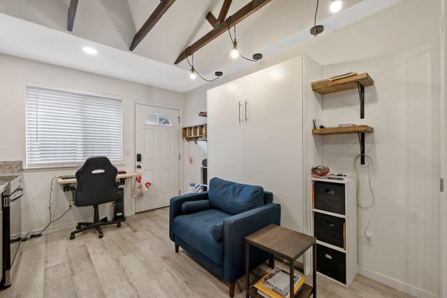 1047 S Pinkham Street, Visalia, CA 93292