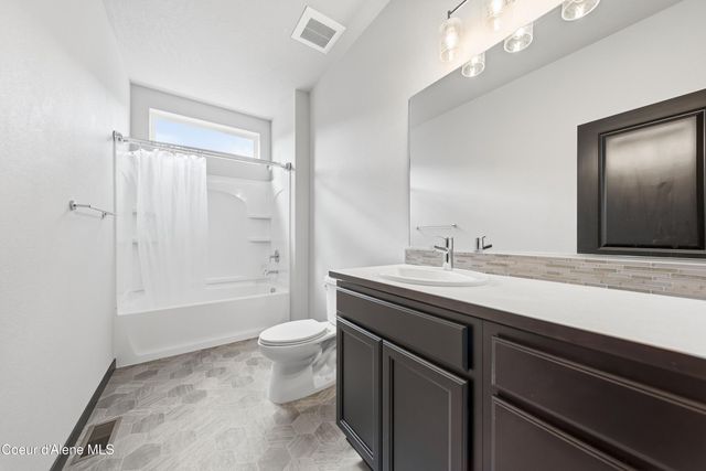 172 N Kirkwood ST, Post Falls, ID 83854