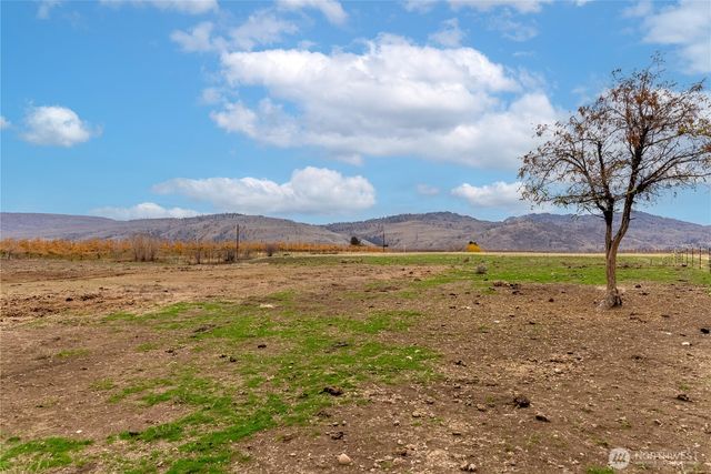 44 Nickles Road, Okanogan, WA 98840