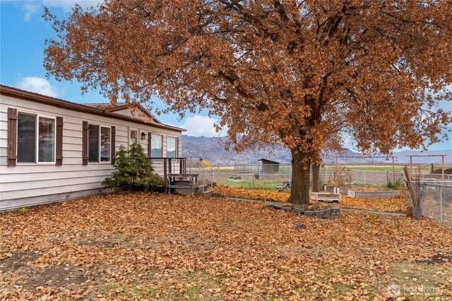 44 Nickles Road, Okanogan, WA 98840