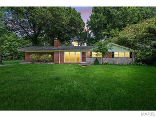 718 Wenneker Drive, Clayton, MO 63124