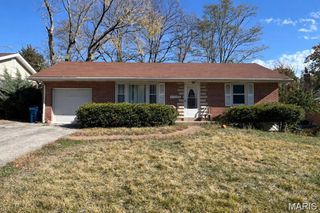 4708 N Hills Lane, St Louis, MO 63121